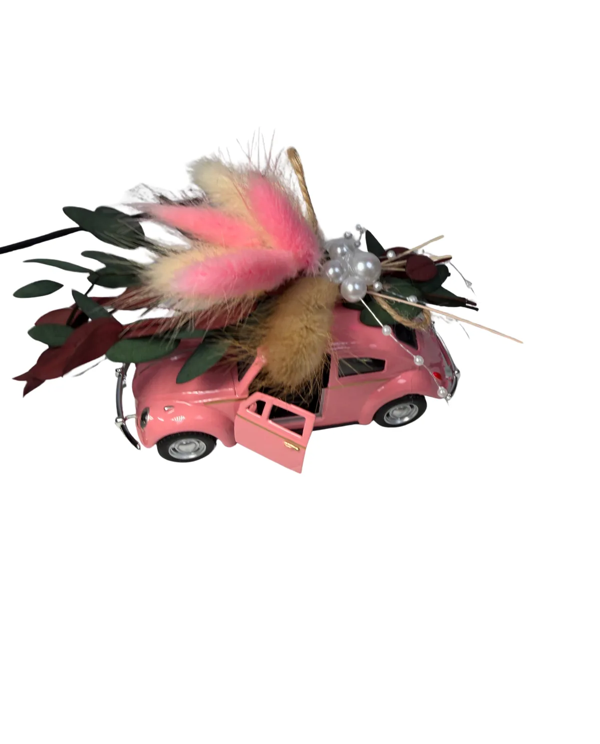 Deko-Oldtimer in Rosa mit Pampasgras, Detailaufnahme